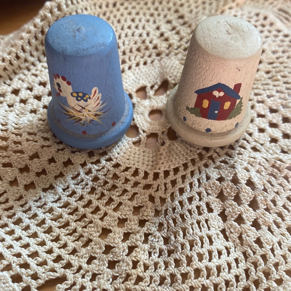 2 decorative wooden thimbles